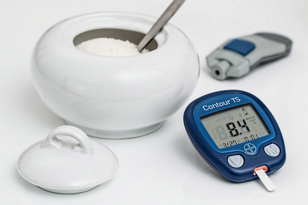 Cukier na białe stole glukometr do mierzenia cukru we krwi, cukrzyca