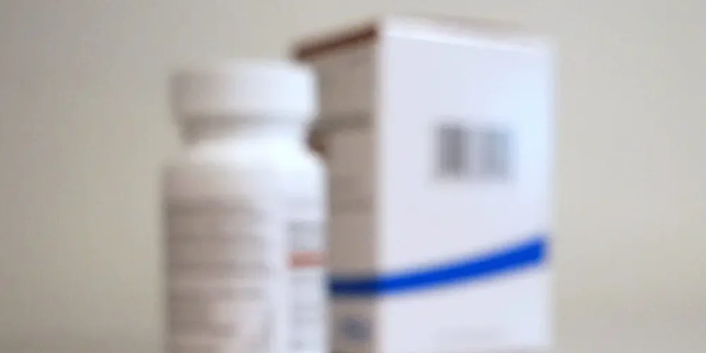 tabletka dzień po na stole