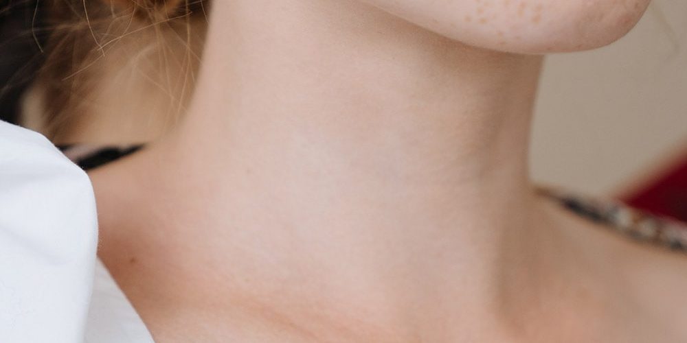 Hyperthyroidism: Lady's neck